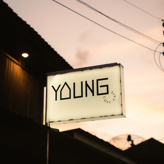 Young Coff #คาเฟ่เปิดใหม่ คาเฟ่เล็กๆ ในชุมชน 💖