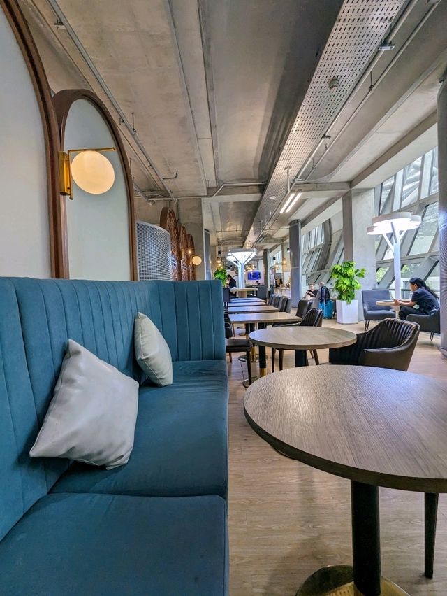 曼谷素萬那普機場貴賓室初體驗 Miracle Lounge 