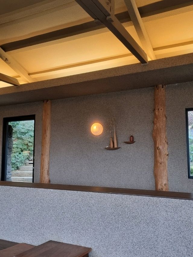 정원 산책을 함께할수 있는 카페 숨도 