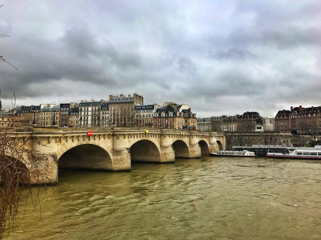 🇫🇷The Serene Seine River in Paris🇫🇷