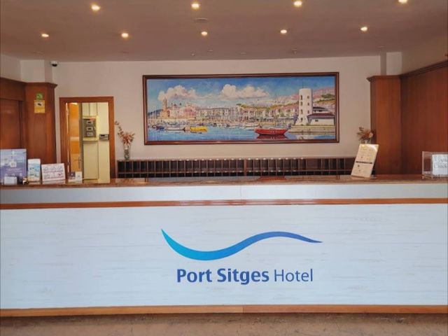 入住巴塞隆納近郊的海邊度假勝地：錫切斯港酒店 Port Sitges Hotel