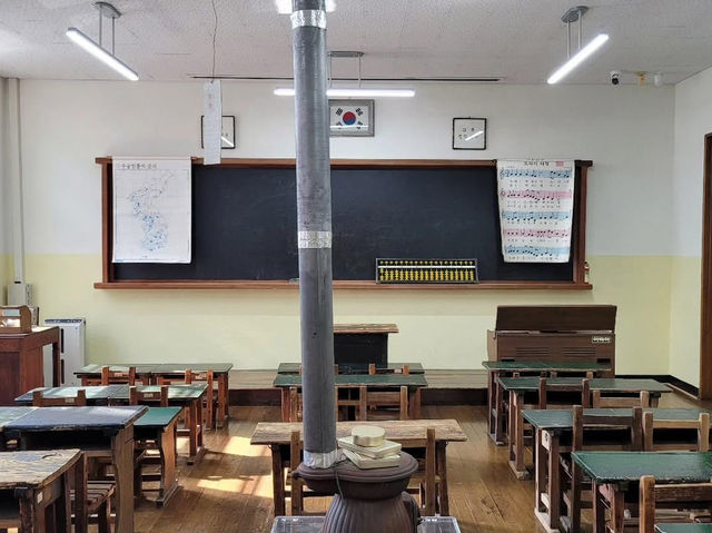 대전 광역시 한밭 교육 박물관 입니다.