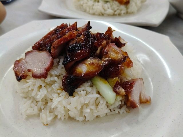 Must TRY Chicken Rice at Taman Pelangi JohorBahru 