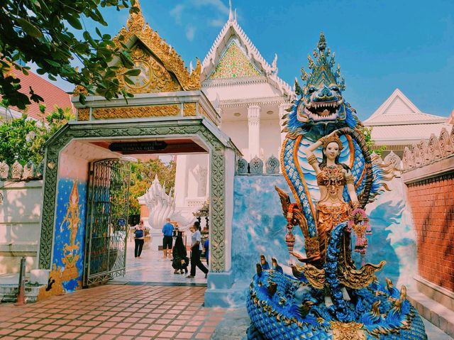泰國曼谷湄南河畔著名皇家古跡寺廟景點:Wat Nak Prok，適合打卡拍照📸冥想