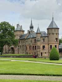 Kasteel De Haar: A Fairytale Castle with a Royal Touch