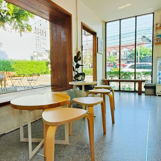 💥 One Two Two Coffee Bar