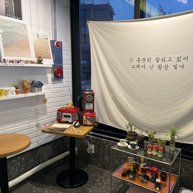 전좌석이 오션뷰인 영금정 근처 바다담다카페