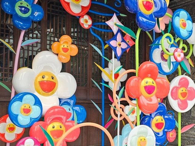 成都太古里LV立體藝術展，時尚與藝術的極致碰撞。