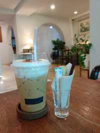 ภูมิใจเสนอ poomjai saner café & coworking