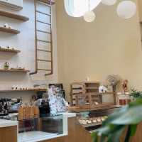 Breadtorycafe 🥐🍞🥖🥯🍵🍓 มัทฉะ และ ชิโอะปัง 