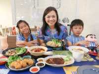 ร้านอาหารสีฟ้า เมเจอร์รัชโยธิน
