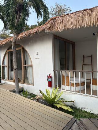 Tonsak Resort, Samed Island.