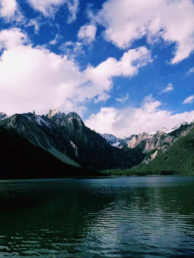 中國四川巴塘著名景點：措普溝，適合打卡拍照📸