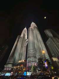 Malaysia’s Shining Jewel: The Twin Towers Experience