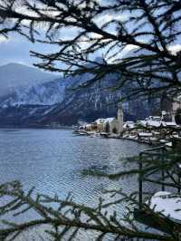 A solo day trip to dreamy Hallstatt for my birthday. Just me, snow, and memories I’ll keep forever
