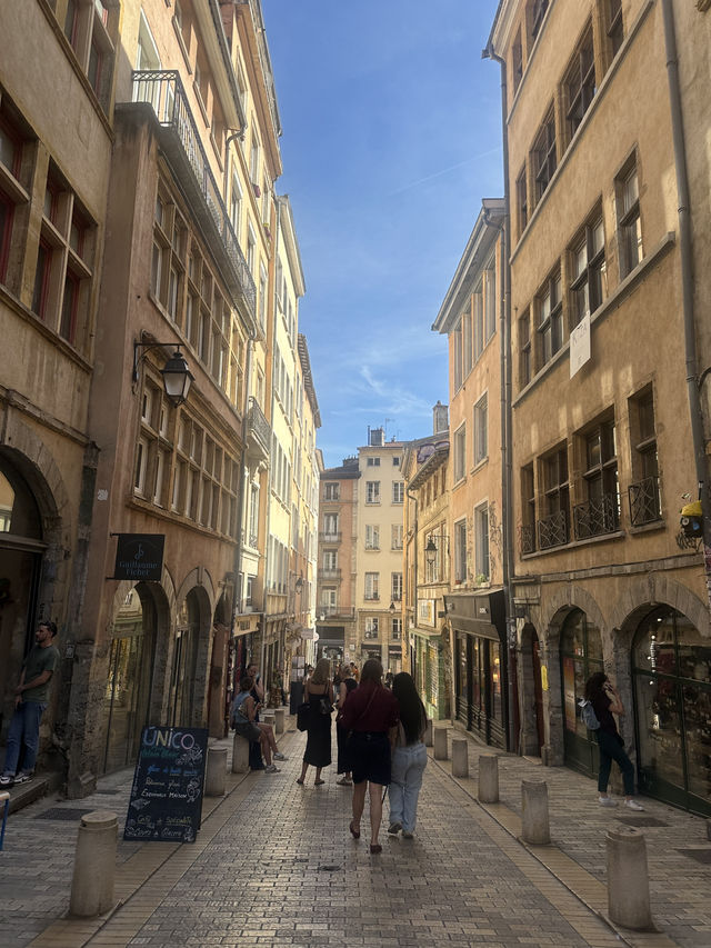 Lyon(ลียง) 