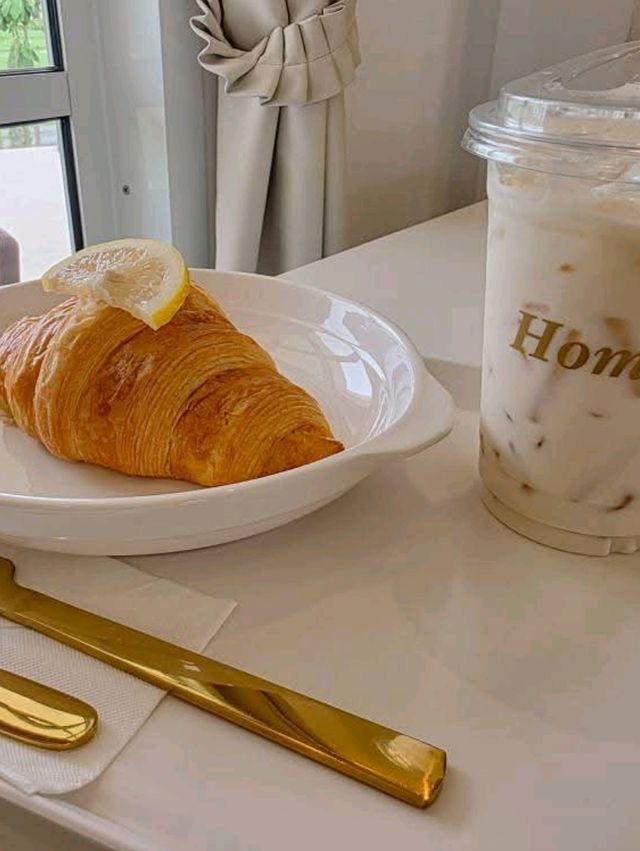 Homie's cafe  [สุพรรณบุรี]