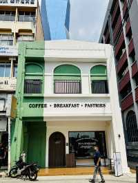 Morning Gold in Chinatown — Petaling Street’s Best-Kept Breakfast Secret