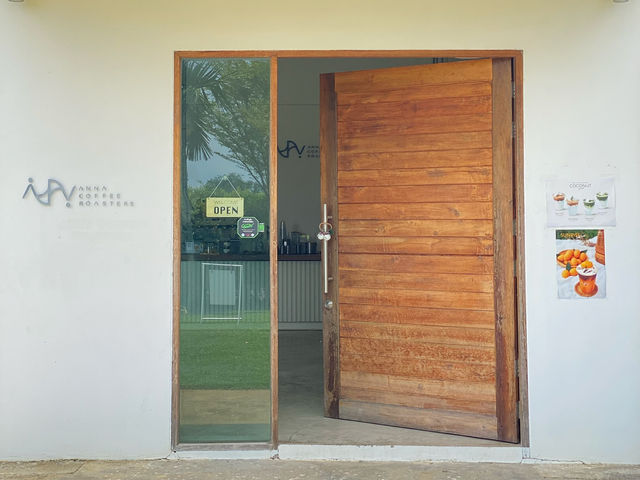 Anna Coffee Roasters Huaruea - คาเฟ่ในสวนบรรยากาศดี