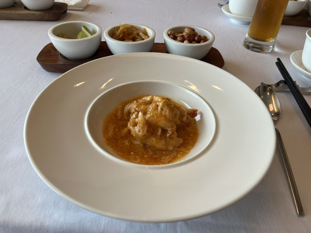 🦆 파르나스 호텔 웨이루 – 클래식과 품격이 살아있는 베이징덕 코스 🍽️✨
