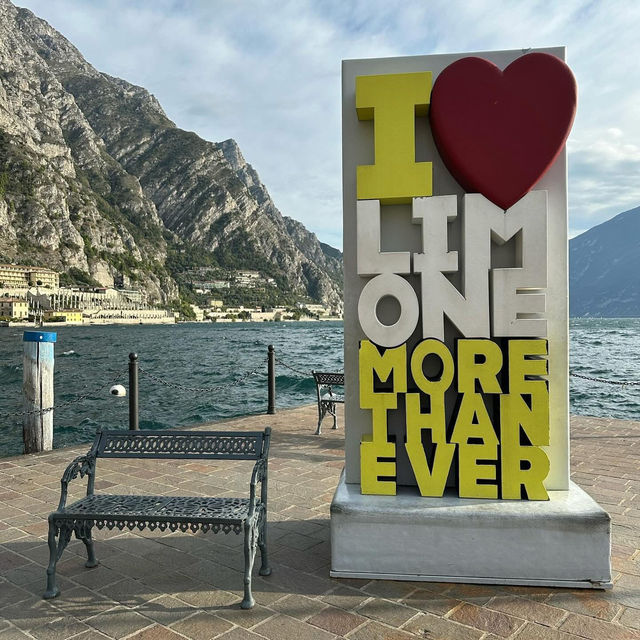 🌞🚤 Ultimate Summer Weekend at Lake Garda: Italian Sunshine & Lakeside Magic