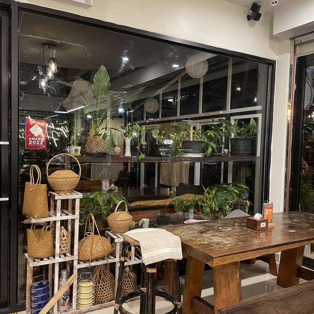 ร้านชะลอม Cha-Lom กระบี่