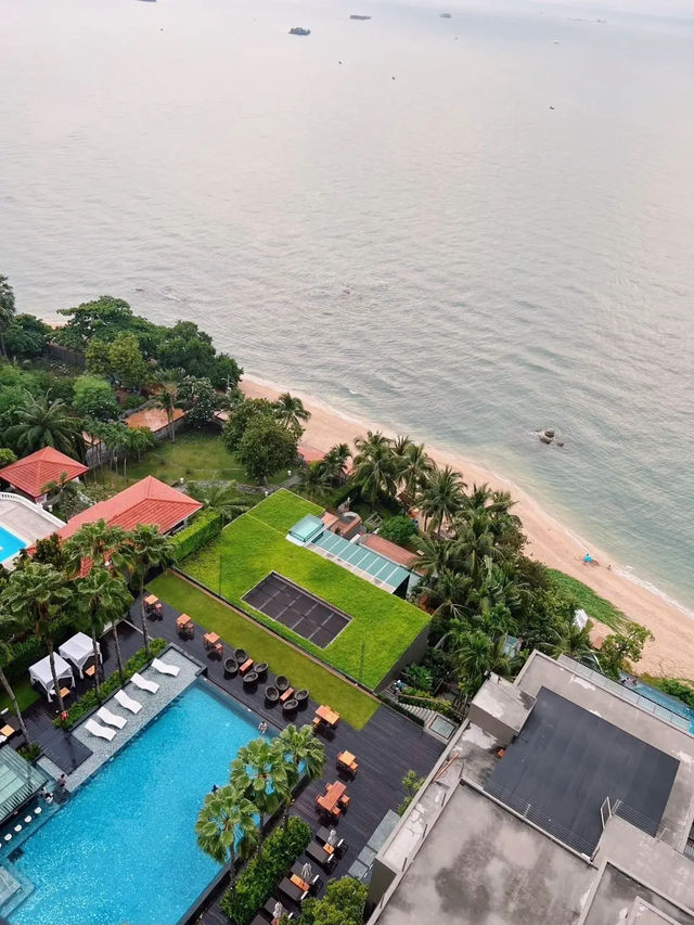 🌊 พักผ่อนหรูหรา ติดทะเล @Cape Dara Pattaya 🌴✨