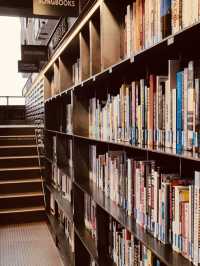 Experience the Analog Charm at Hyundai Card Music Library (and more!) in Hannam-dong