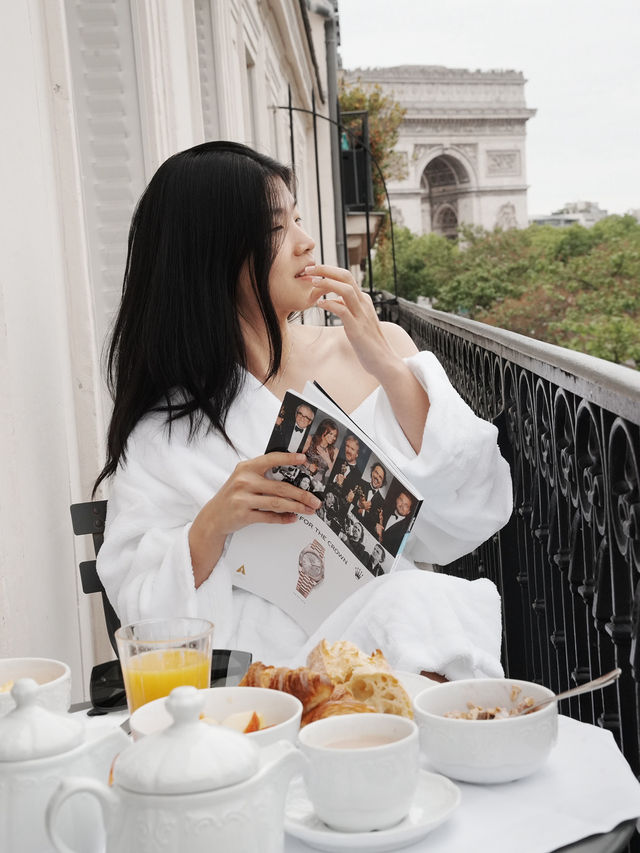Bougie on a Budget: Paris Twilight 