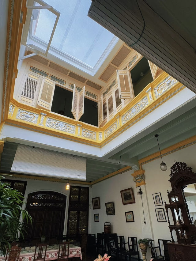 Living History on a Budget – A Visit to the Baba & Nyonya Heritage Museum, Melaka