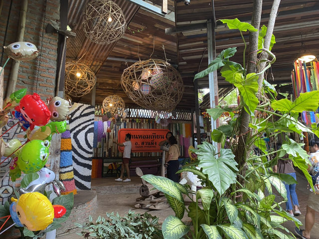 บ้านหอมเทียน ที่มีกิจกรรมเพียบ ไม่ไกลจาก กทม.