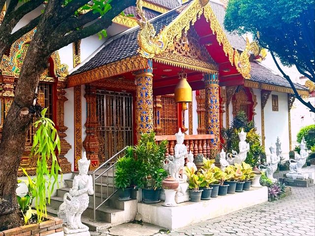 พาไหว้พระวัดฟ่อนสร้อย จังหวัดเชียงใหม่ 