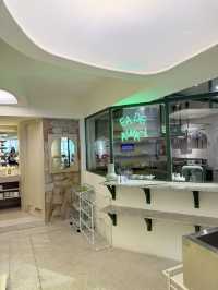 Fade Away คาเฟ่ ริมทะเลบางแสน