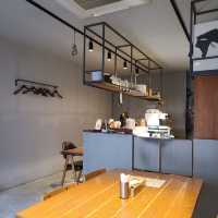 PORUS CAFE (ポルスカフェ)