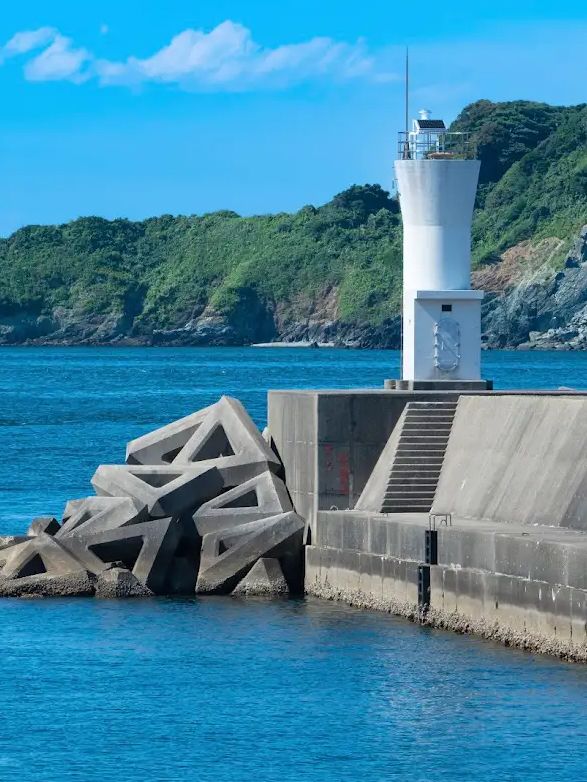 【船で15分の楽園⛵菅島で出会う“海女の島”と絶景ハイキング】