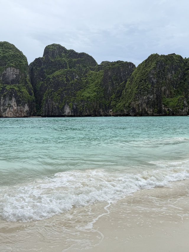 🏝️ Paradise Found: Maya Bay & Beyond! 🌊