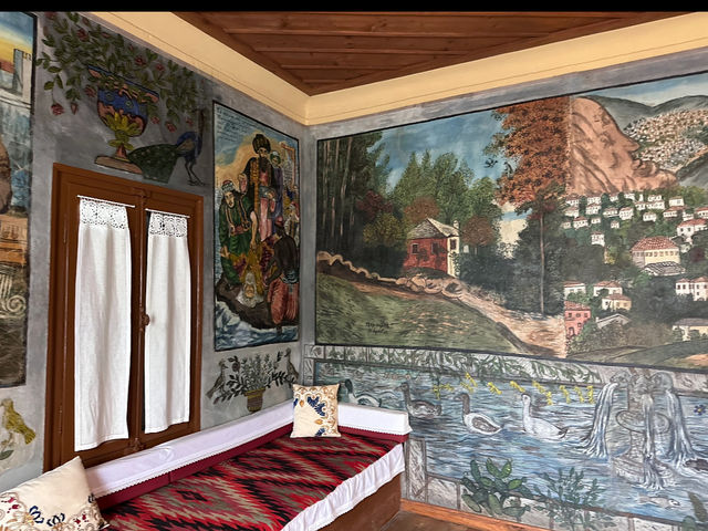 Volos: A Hidden Gem with Mountains, Sea, and Murals! 🇬🇷🎨
