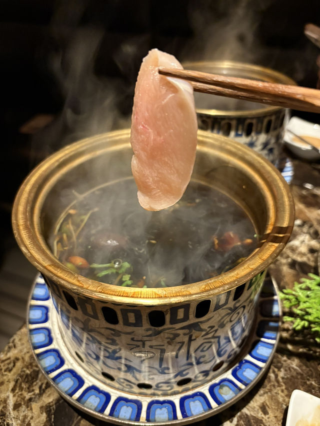 【東京🗼】六本木でおしゃれすぎるヘルシー薬膳きのこ鍋🍄
