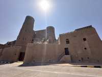 【Al Jalali Fort／アル・ジャラリ要塞｜ムトラ湾を見守る“海辺の防御要塞と時の記憶”】