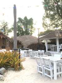 บ้านกุ้งมังกร Restaurant 