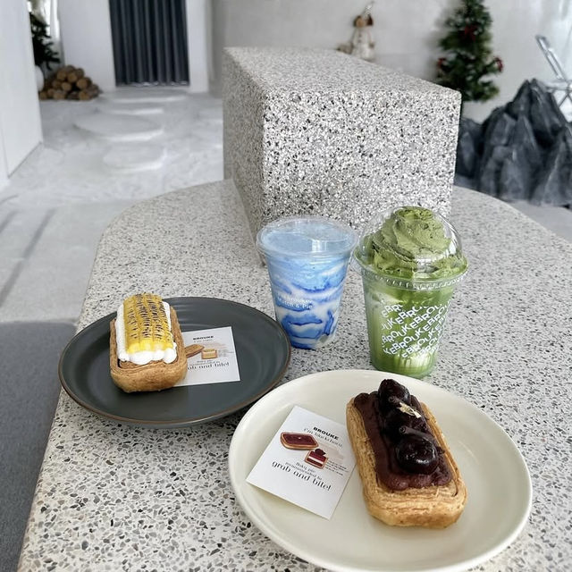  Brouke Cafe – 