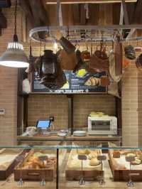 Happy coffee bakery ร้านเบเกอรี่ยอดฮิตในเฉิงตู
