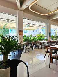 Plant-Powered Plates & Artisan Brews-Botanic Style