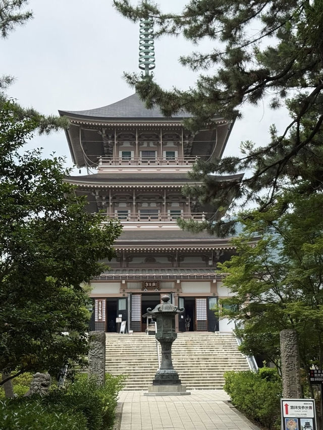 Zenkō-ji Temple (善光寺) – A Sacred Retreat in Nagano⛩️✨