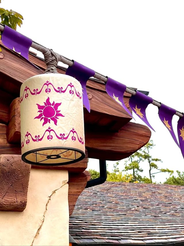 Fantasy Floats Here: Your Guide to Tokyo DisneySea