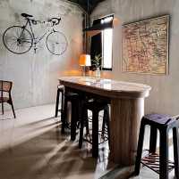 Ams&Dam Cafe