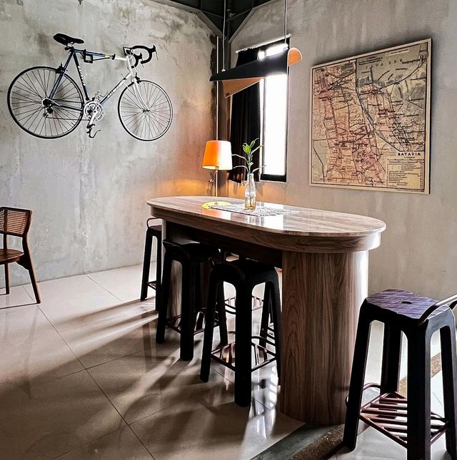 Ams&Dam Cafe