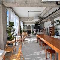 Truth Coffee&Poshtel 