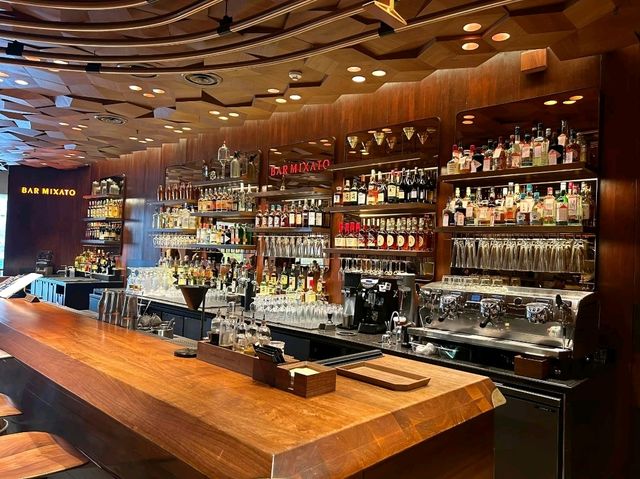 Shanghai’s Coffee Wonderland : Starbucks Roastery Shanghai