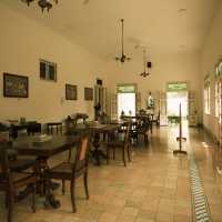 Experience The Javanese Palace Stay